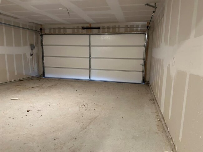 Building Photo - 13713 Howser Trce