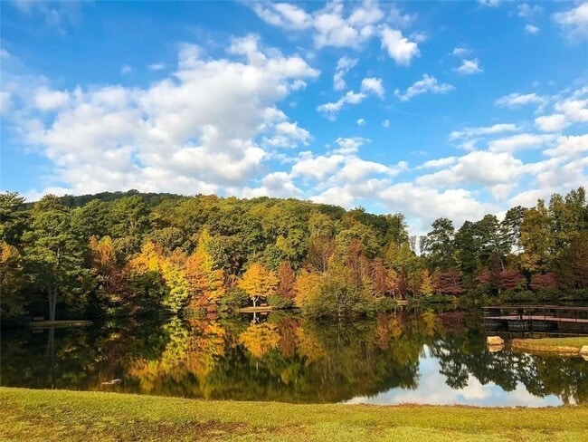 Building Photo - 607 Hidden Close