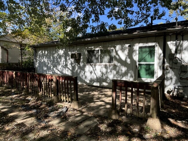 Building Photo - 9143 E 34th St