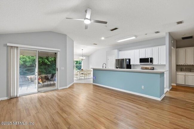 Building Photo - 1675 Rustling Dr