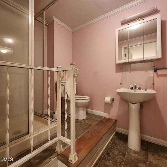 Building Photo - 744 Durham Rd