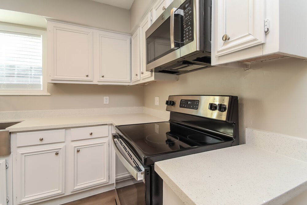 Building Photo - 8506 Deer Meadow Dr