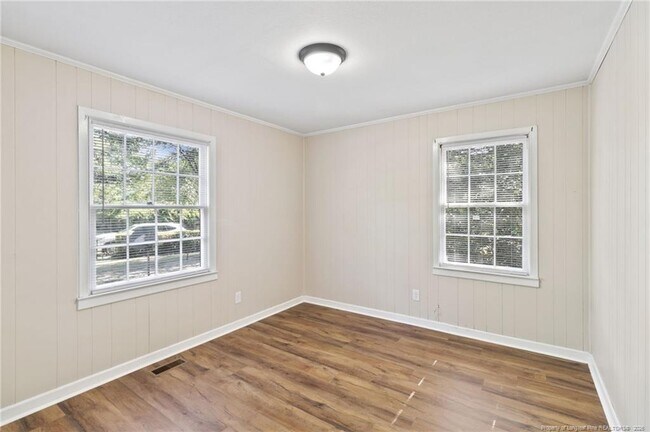 Building Photo - 309 Kenwood Dr