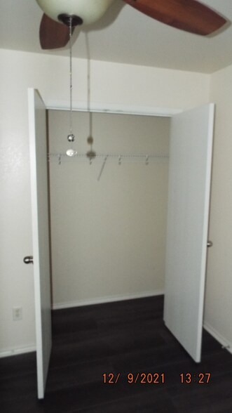 Building Photo - 4132 St Charles Bay