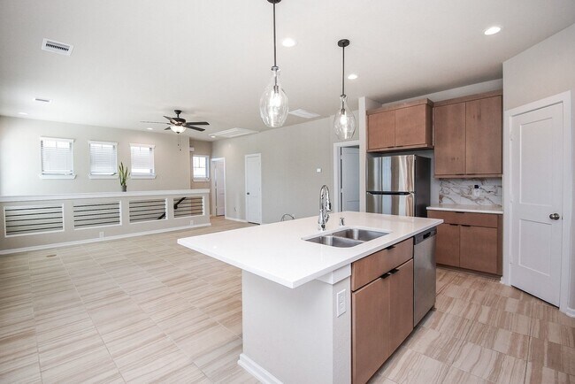 Building Photo - 7643 Green Bulrush Wy