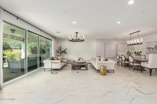 Building Photo - 2931 Madison Vistas Dr