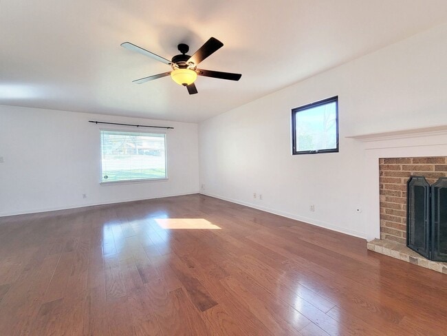 Building Photo - 6709 Tulsa Cove