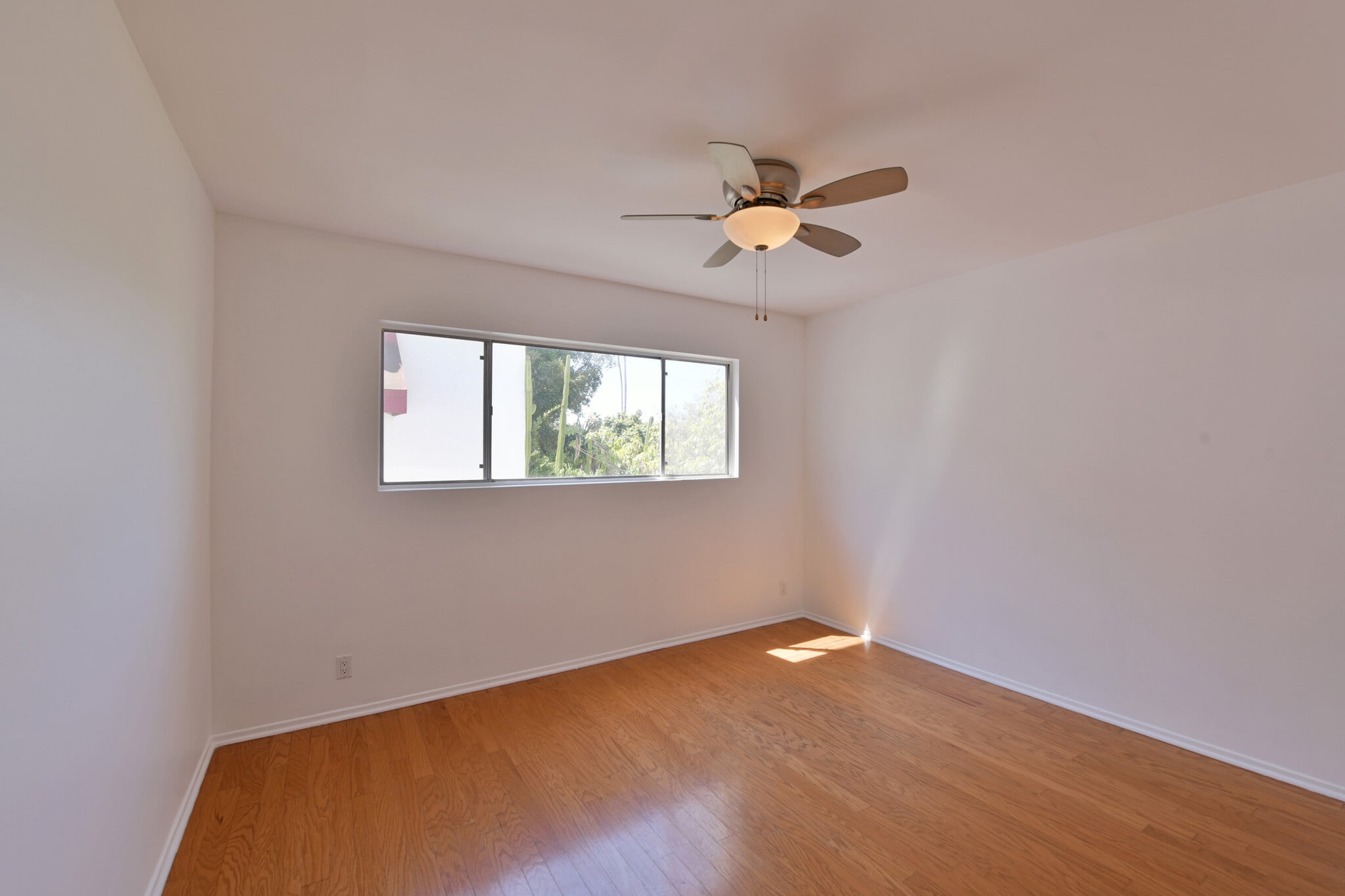 Building Photo - 1436 S Bedford St