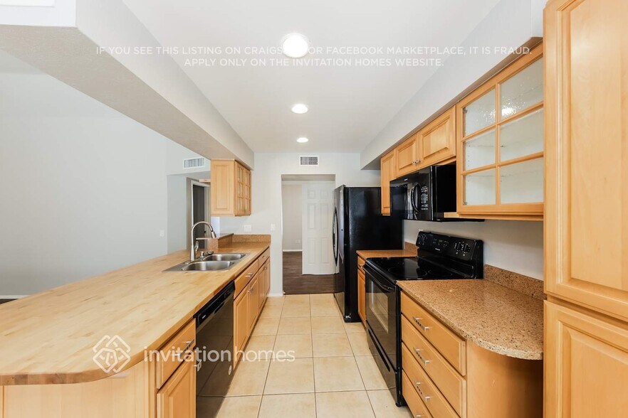 Building Photo - 3437 W Muriel Dr