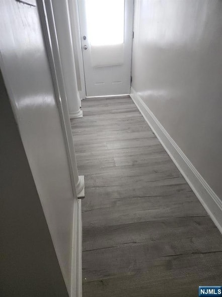 Building Photo - 703 Schuyler Ave