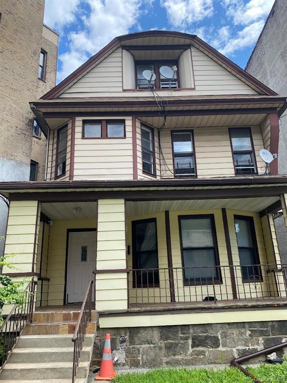 Primary Photo - 96 McLean Ave