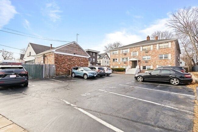 Building Photo - 303 Broadway