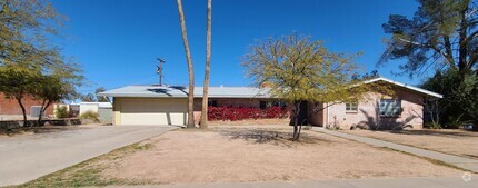 Building Photo - 6th St and Columbus Blvd - Almost 2000 sqf...