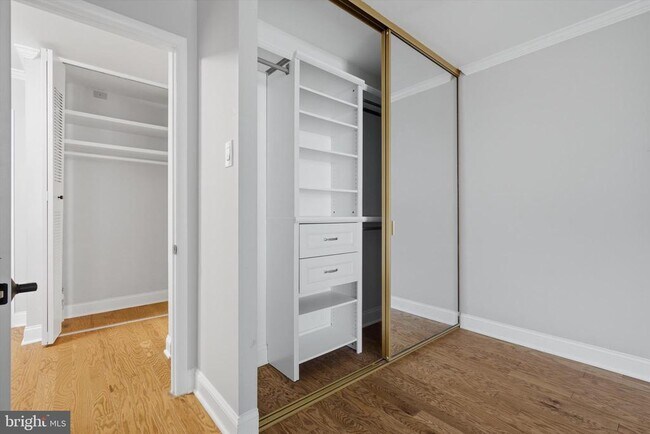 Building Photo - 1301 20th St NW