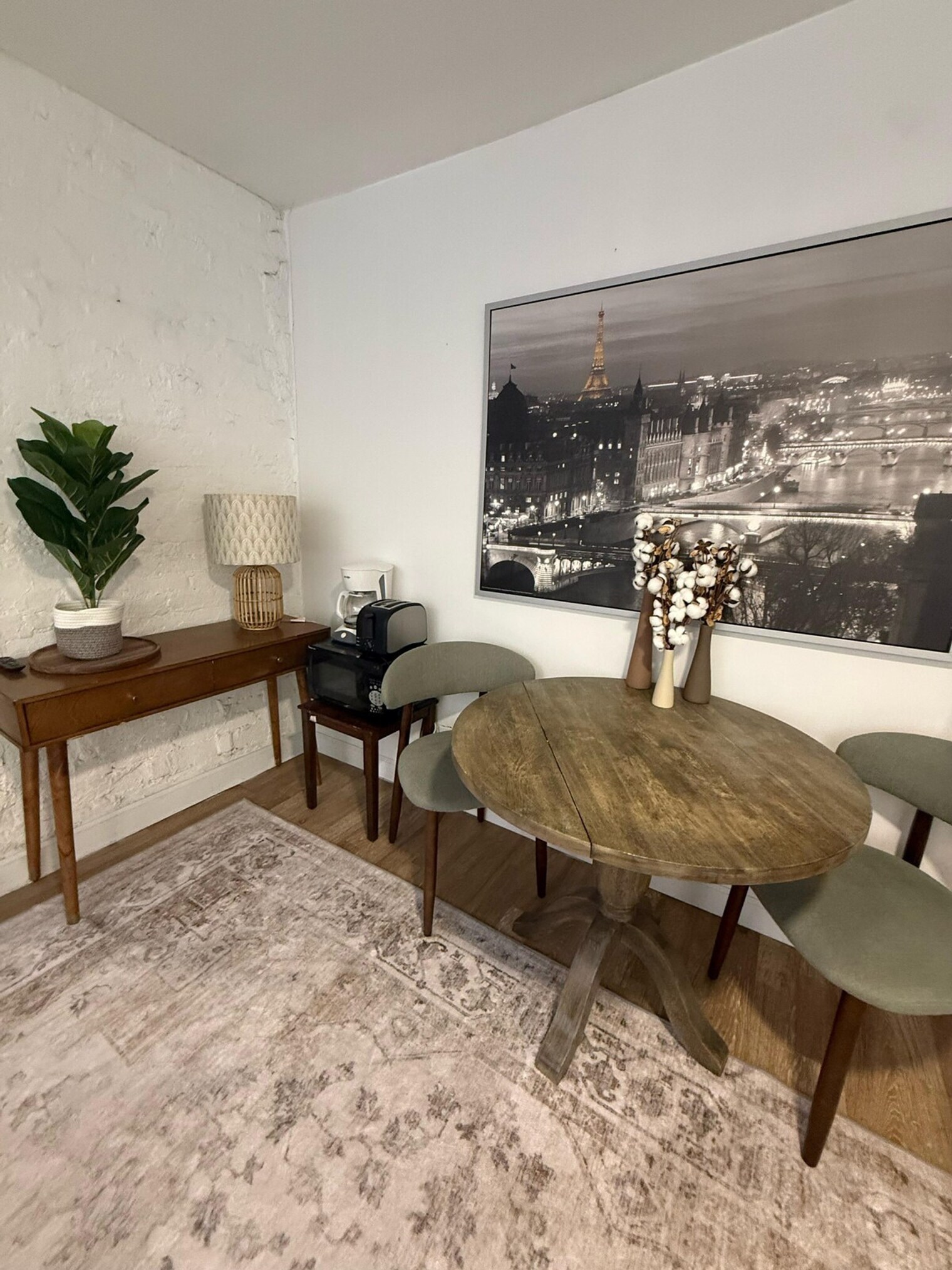 Building Photo - 341 W 30th St