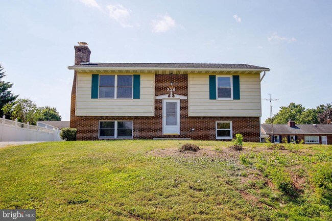 Building Photo - 326 Roberts Mill Rd