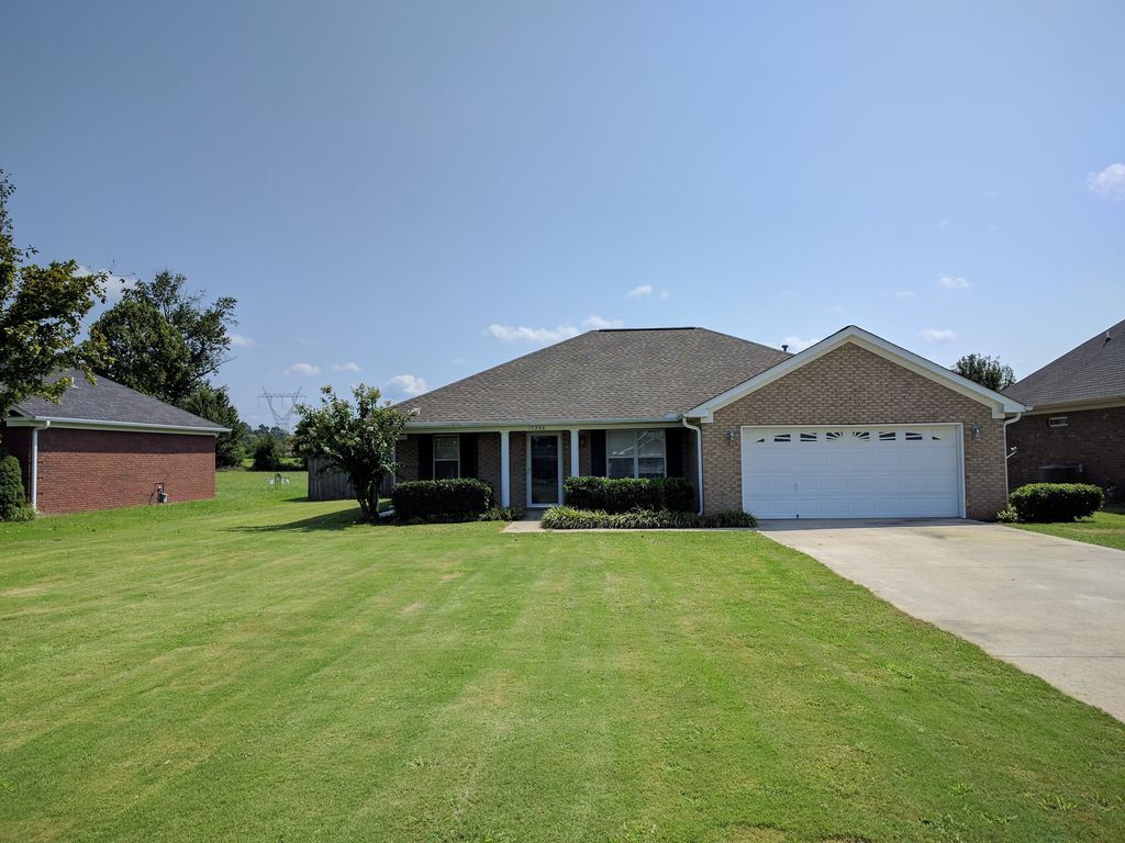 Building Photo - 17396 Jameson Dr
