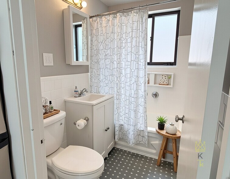 Building Photo - 48 Harvard Ave