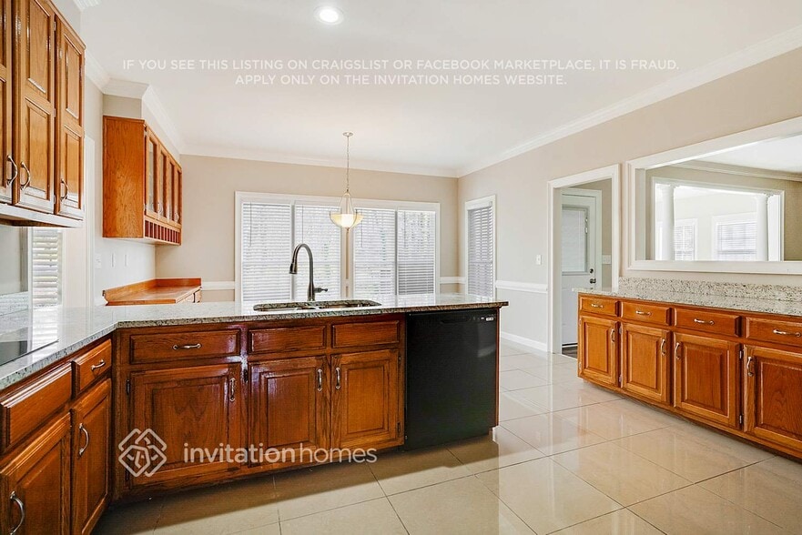 Building Photo - 7349 Timberline Way