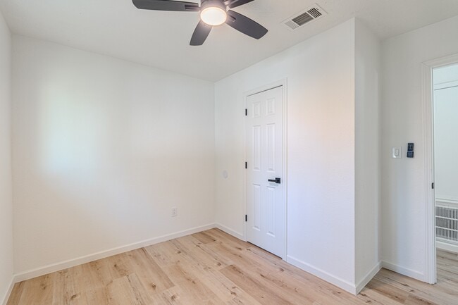 Building Photo - 3538 Cork Dr