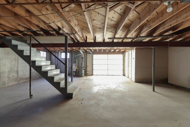 Building Photo - 306 MO-124