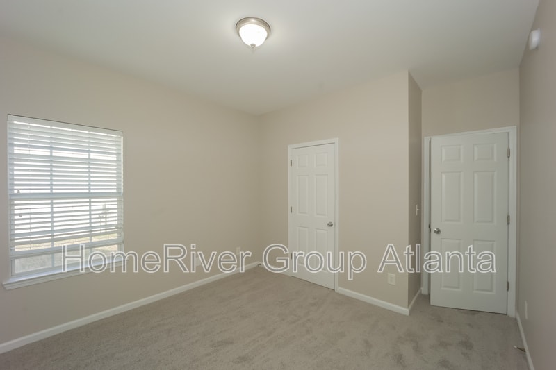 Building Photo - 655 Balerma St