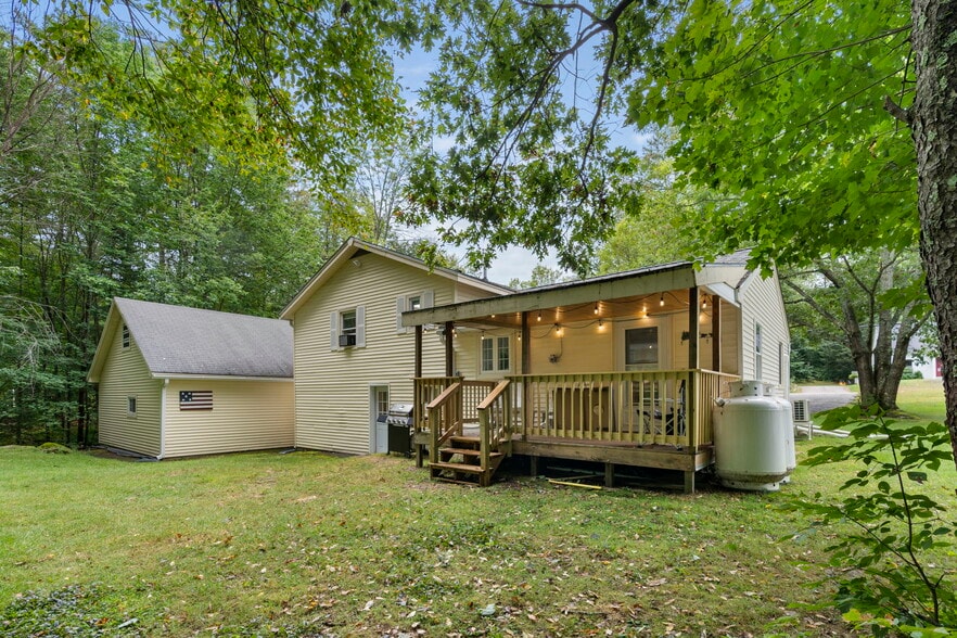 Building Photo - 189 N High St