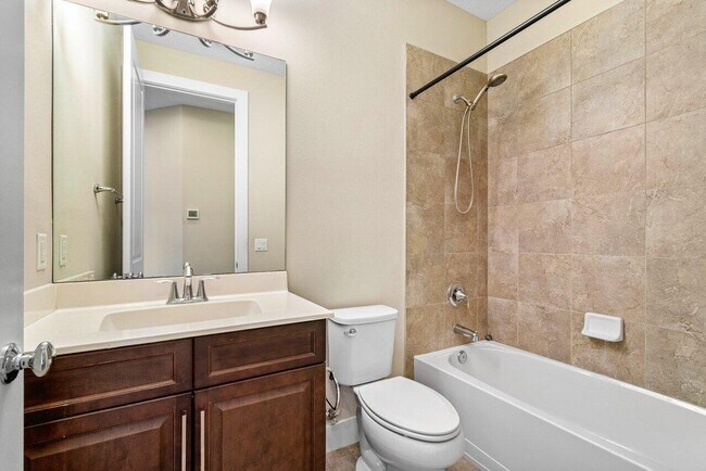 Building Photo - 7114 Edison Pl