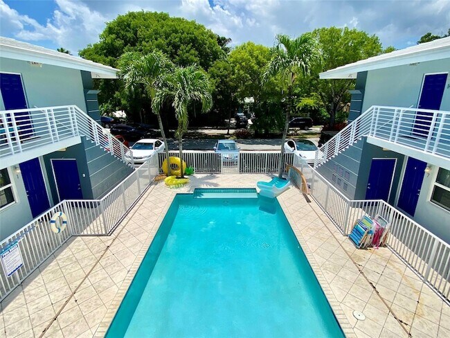 Building Photo - 416 NE 15th Ave