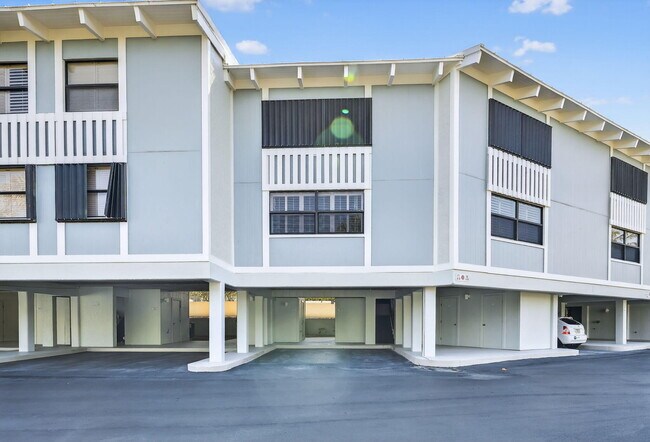 Building Photo - 2355 NE Ocean Blvd