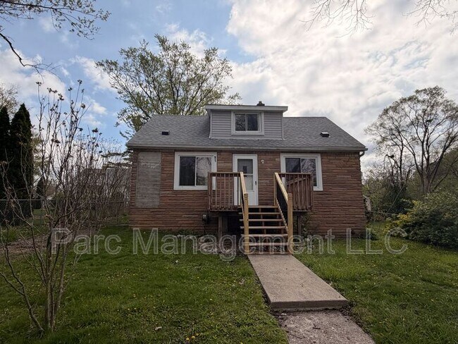 Building Photo - 91 Waterly Ave