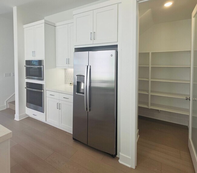 Building Photo - 625 Gadwall