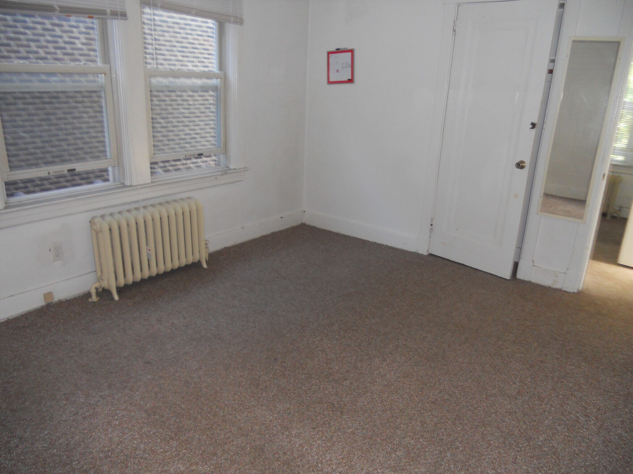 Building Photo - 2201 Pittock St