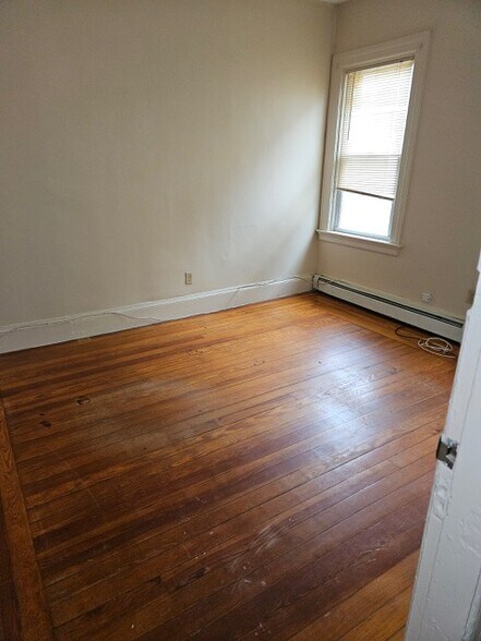 Building Photo - 147 Sumter St