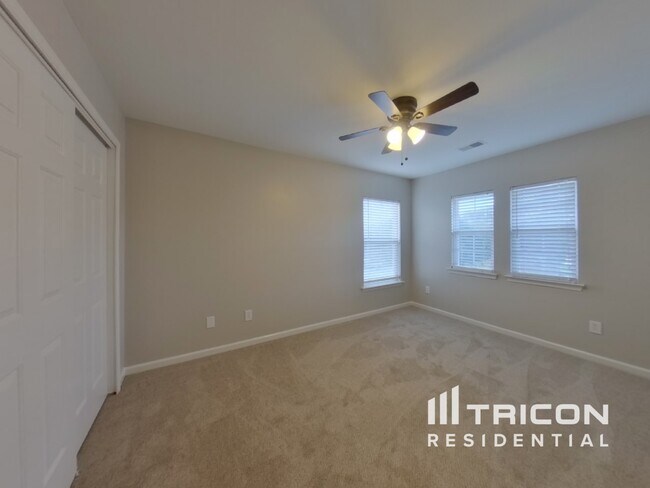 Building Photo - 379 Charter Oak Ct