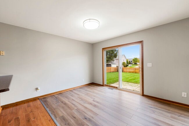 Building Photo - 1477 Stonefield Dr