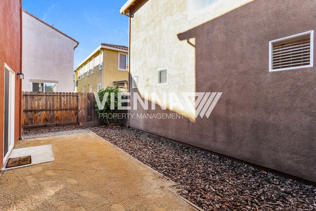 Building Photo - 3623 el Dala Ln