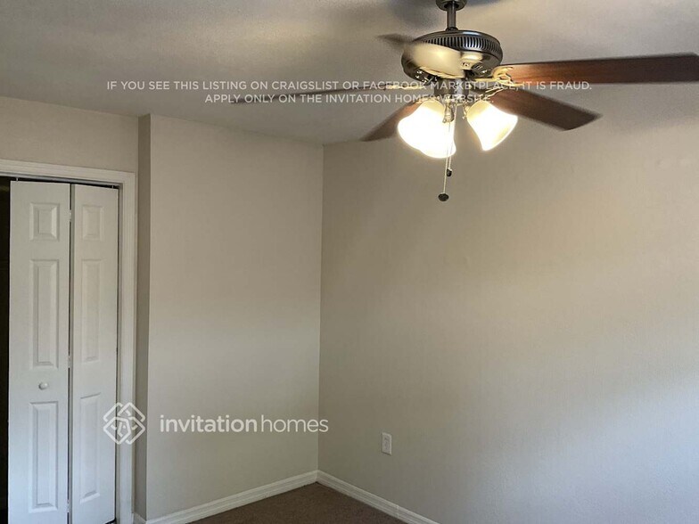 Building Photo - 626 Huntington St