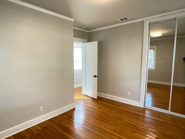 Bedroom 2 - 4131 Lincoln Ave