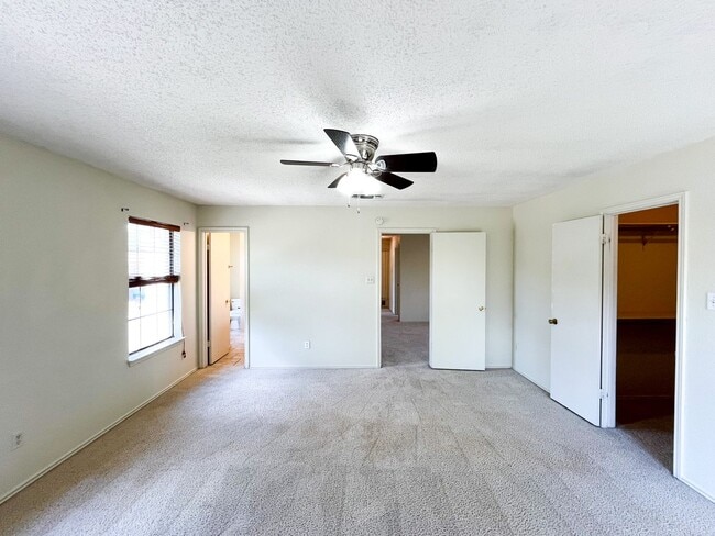 Building Photo - Available NOW!!!! Gorgeous 2 story, 3 bedroom, 2.5 bath, 2 car garage home with garage door opene...