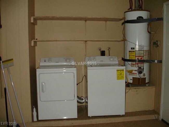 Building Photo - 6802 Bonillo Dr