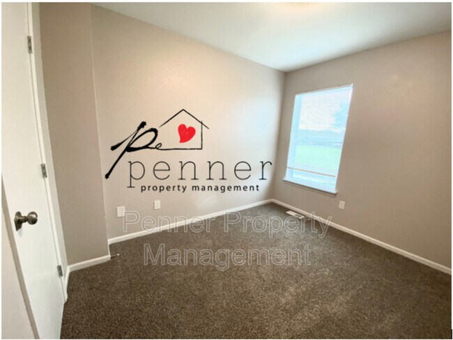 Building Photo - 514 SW 4 St