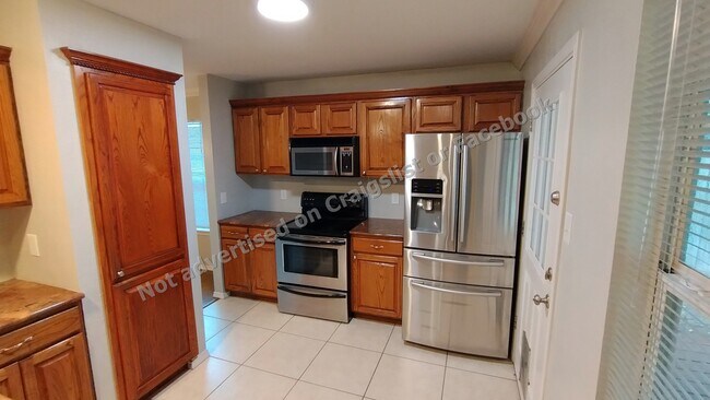 Building Photo - 13627 Puro Oro Dr