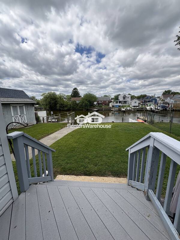 Building Photo - 543 Bayside Dr