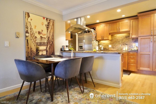 Building Photo - 5210 Lake Washington Blvd NE