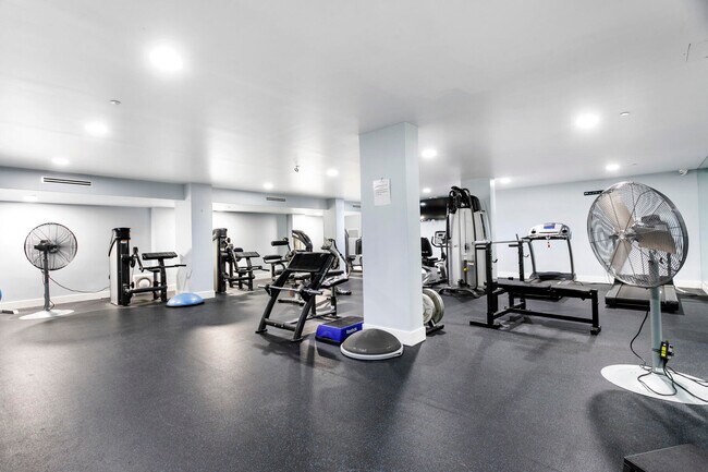 Building Photo - 2773 S Ocean Blvd