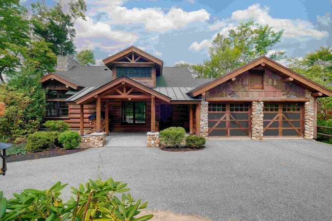 Building Photo - 15 Hemlock Dr