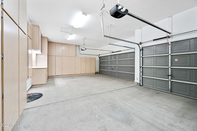 Building Photo - 9839 W El Caminito Dr