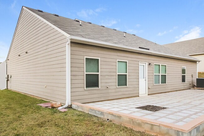 Building Photo - 13 Dry Hollow Way