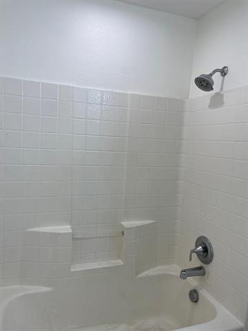 Building Photo - 2049 Sunny Side Dr